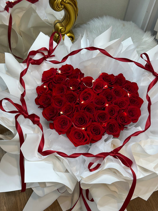 Red romance|33朵進口紅玫瑰愛心鮮花束