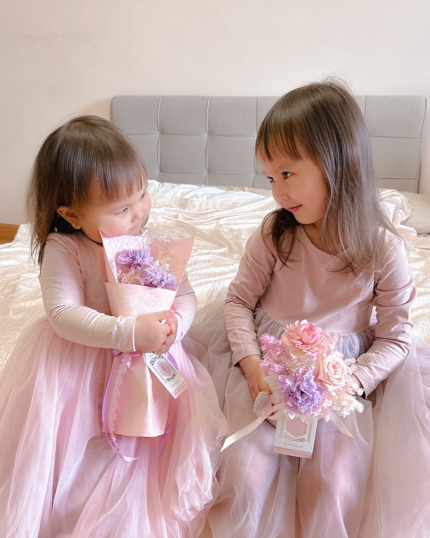 Forever Love|康乃馨繡球蕾絲永生花束