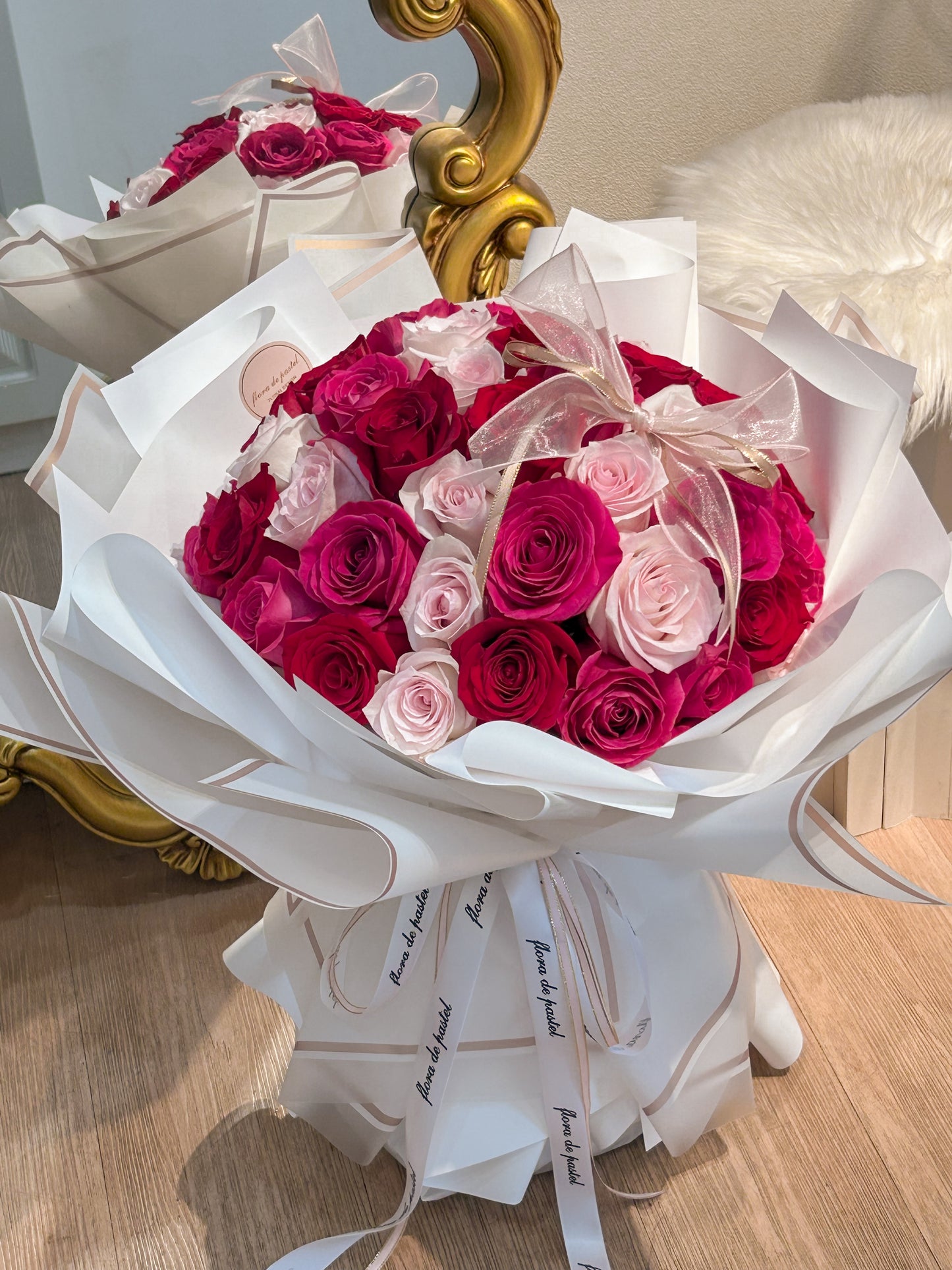 Blushing rose |52朵厄瓜多桃紅色玫瑰鮮花束