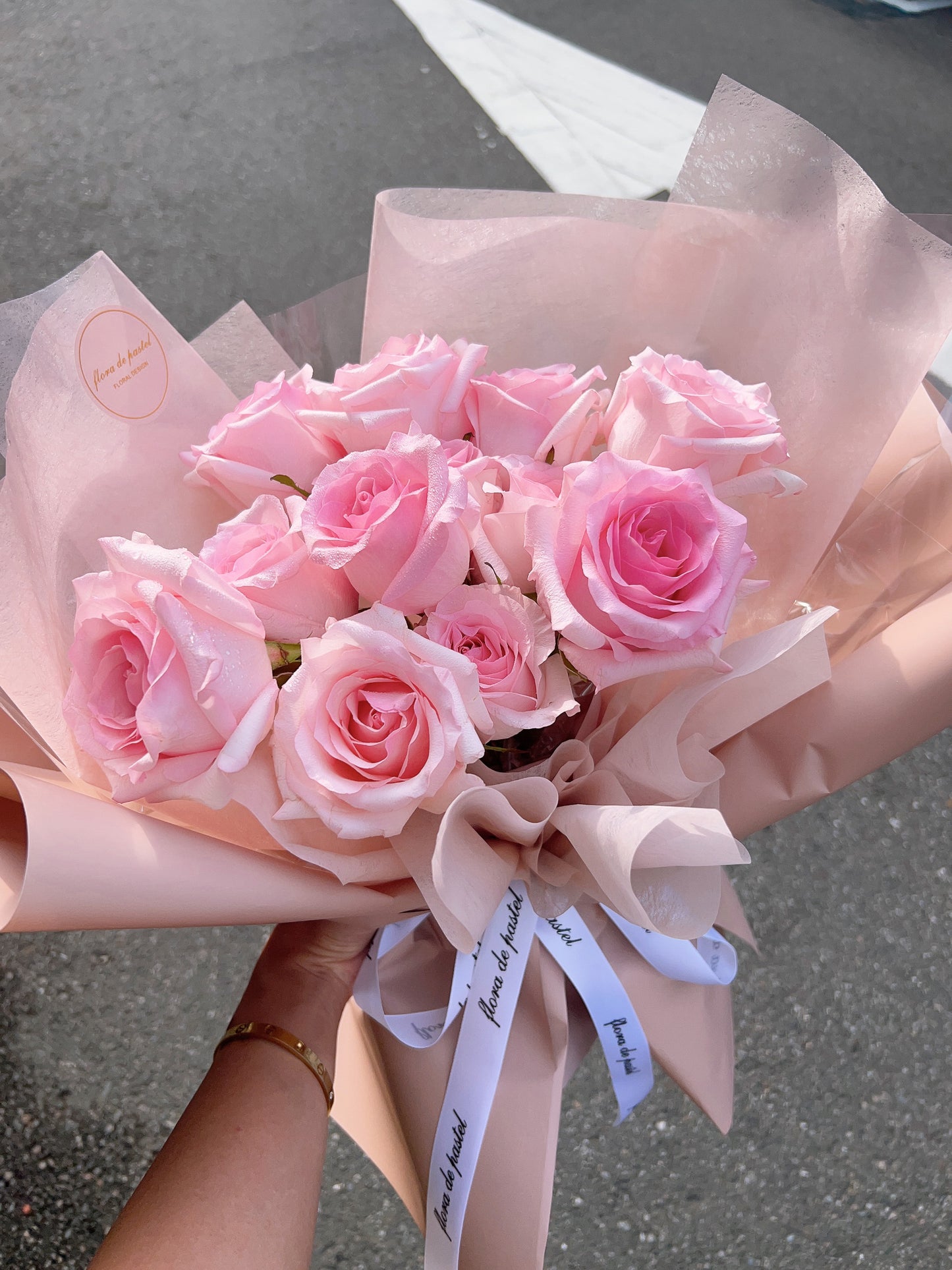 Pretty pink|粉紅佳人玫瑰鮮花束|12朵