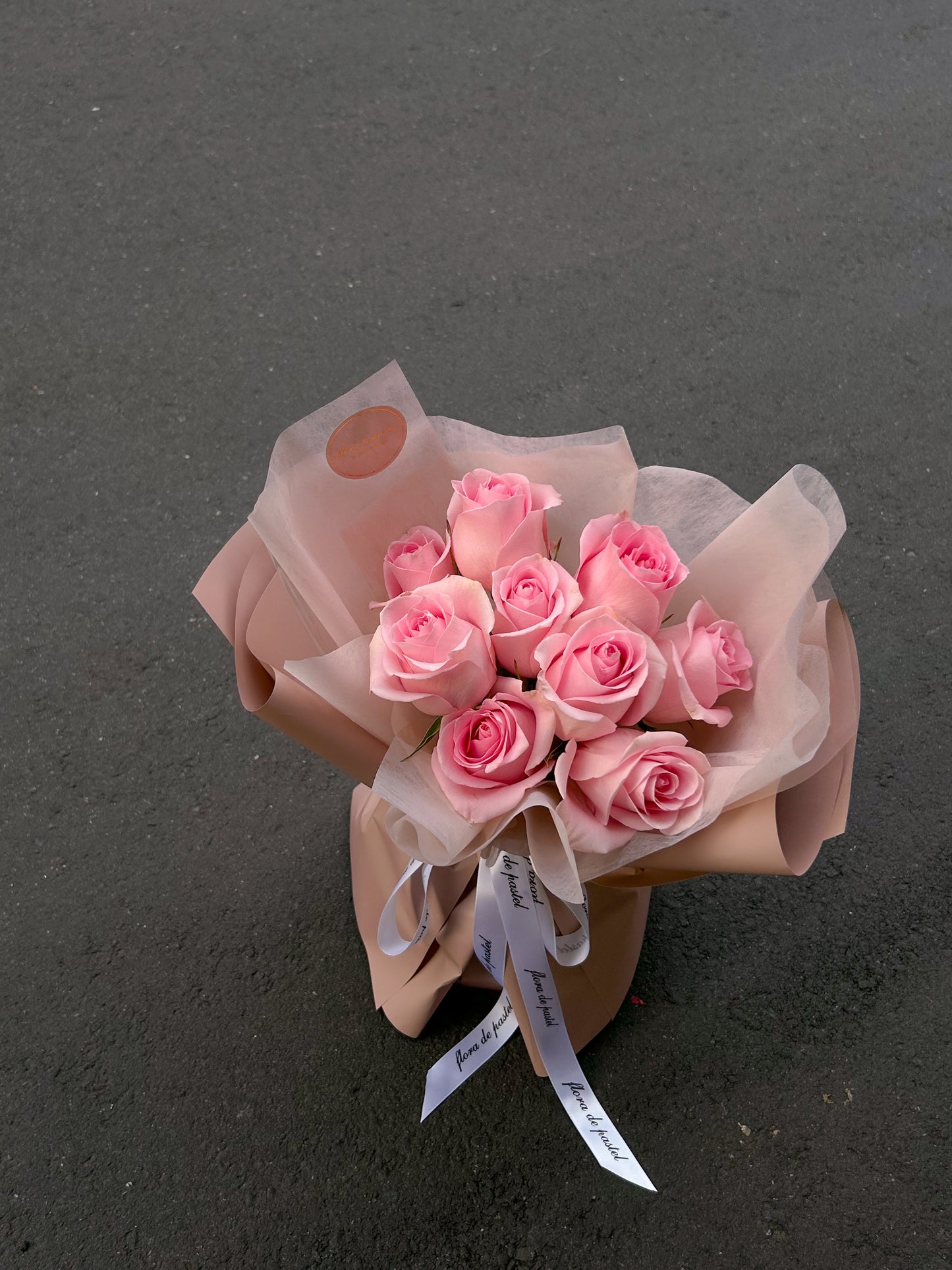 Pretty pink|粉紅佳人玫瑰鮮花束|12朵