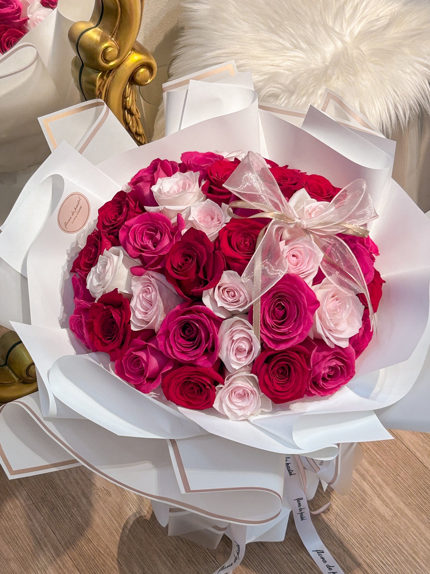 Blushing rose |52朵厄瓜多桃紅色玫瑰鮮花束
