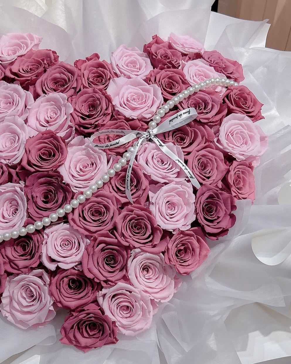 Double pink|52朵烏雙色愛心永生花束