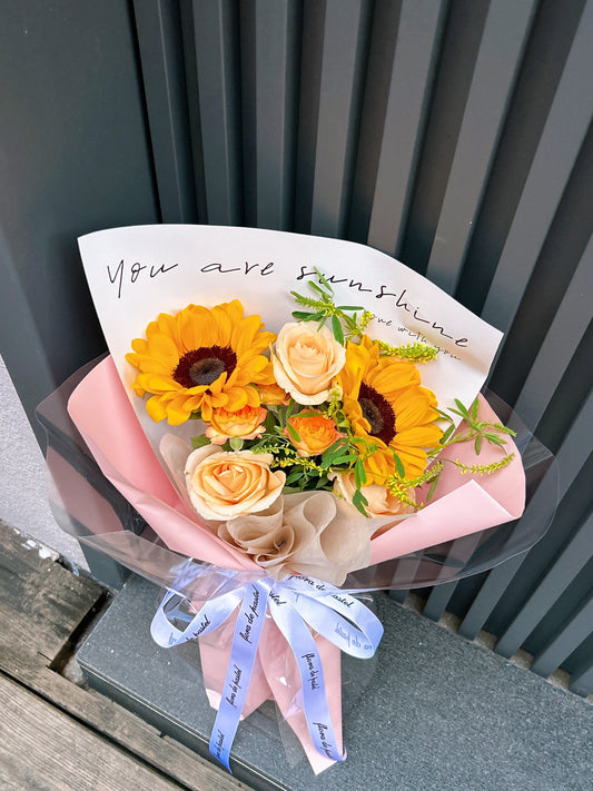 二童一馬 - 兩朵向日葵混搭鮮花束(粉)