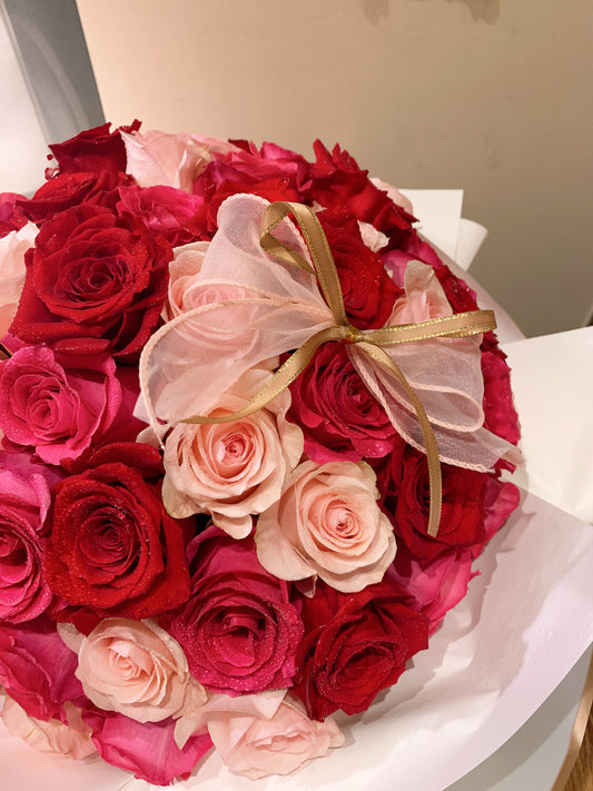 Blushing rose |52朵厄瓜多桃紅色玫瑰鮮花束