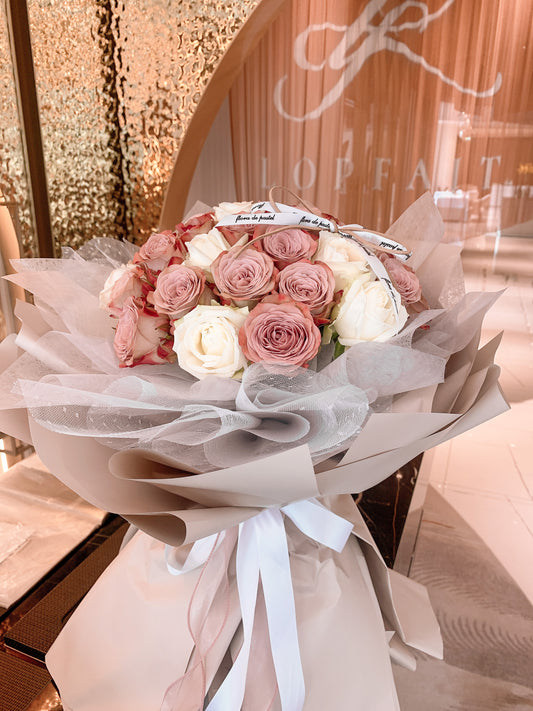 皇家厄瓜多玫瑰鮮花束【卡布奇諾】