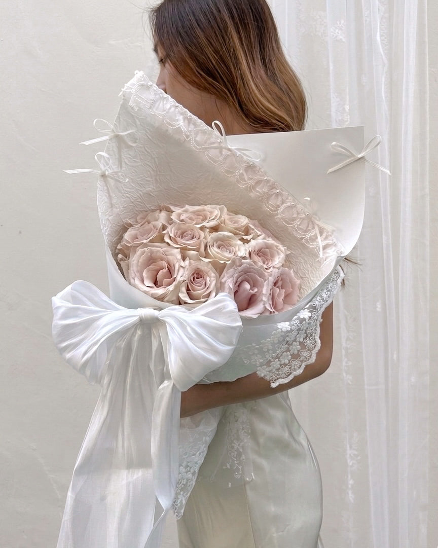 Lace letter｜16朵流沙玫瑰蕾絲建花束