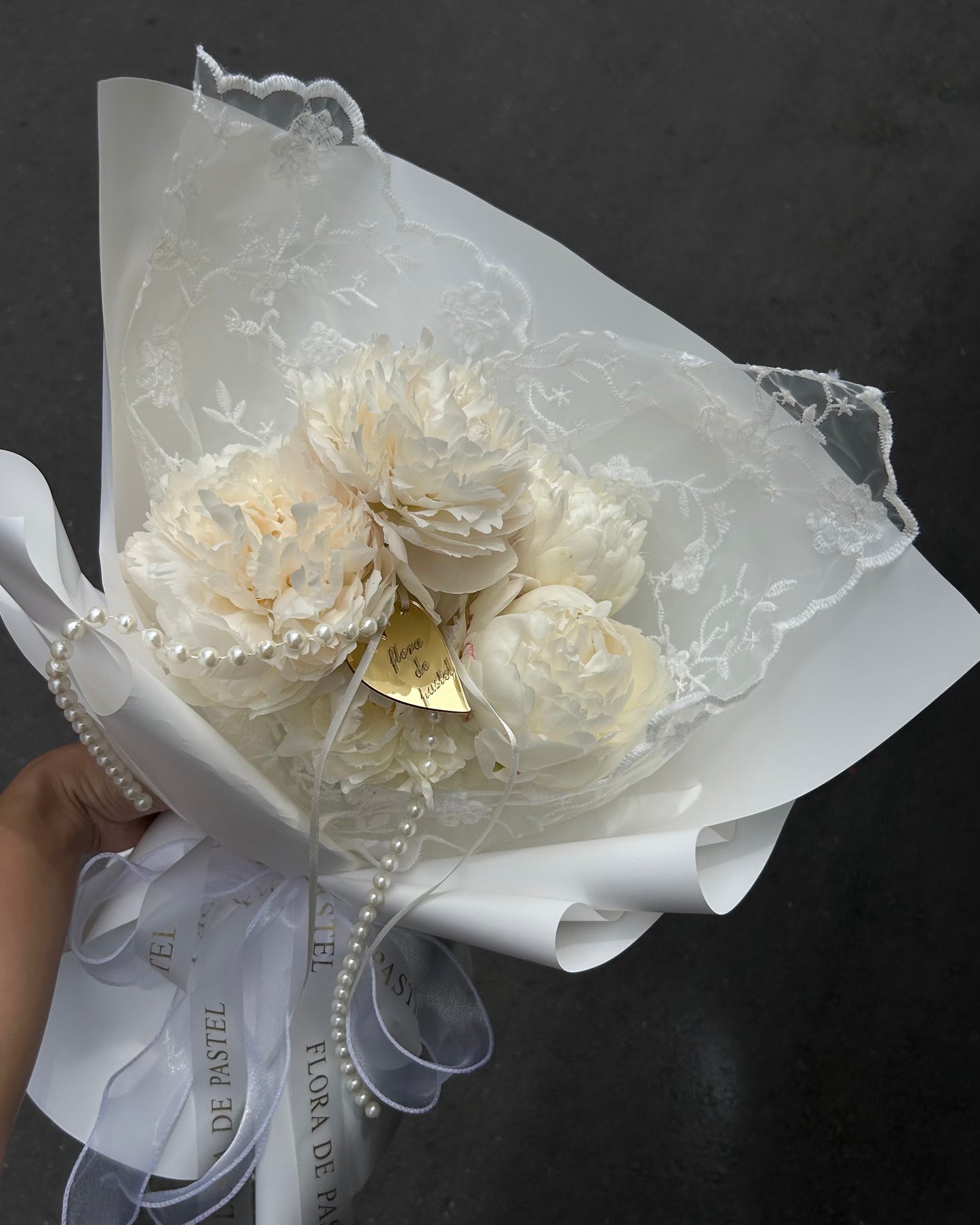 White peony｜5朵進口芍藥鮮花束