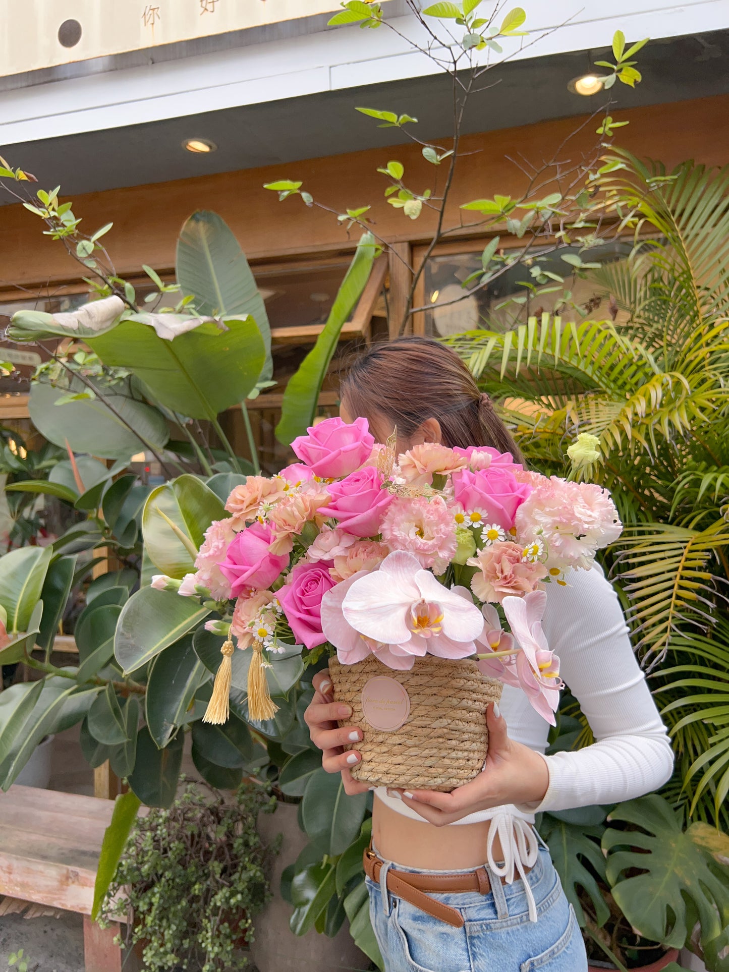 母親節花禮｜
因愛而開為你盛放康乃馨鮮花籃