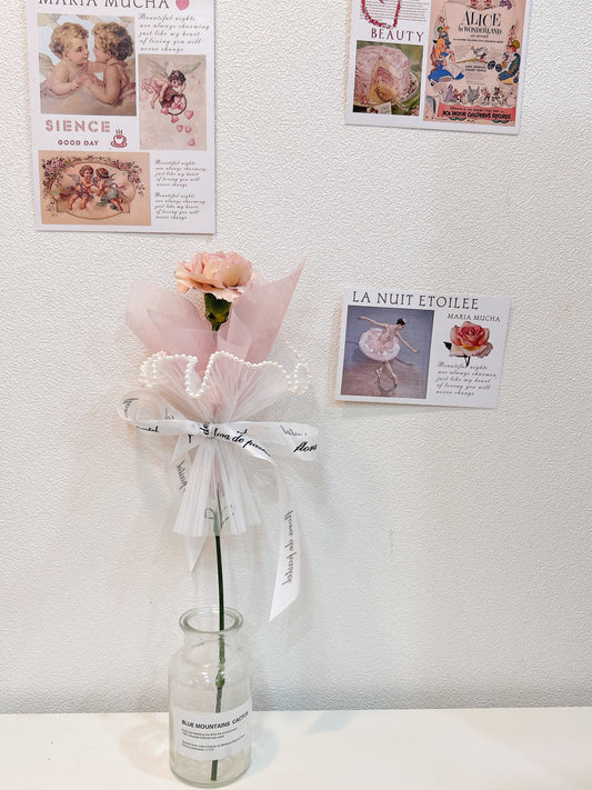 母親節花禮｜The best mum
單支珍珠紗美國康乃馨鮮花
