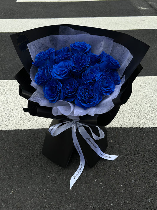 Royal Blue｜15朵厄瓜多貴族藍玫瑰鮮花束