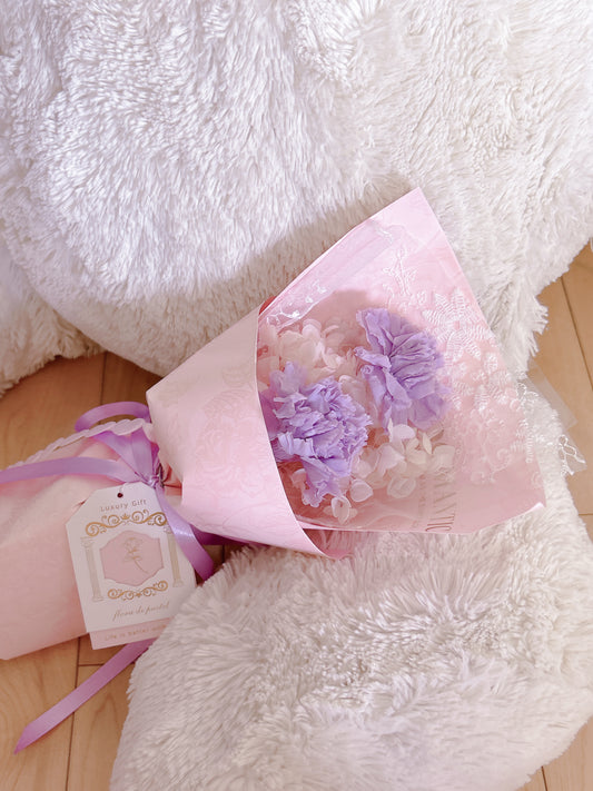 Forever Love｜康乃馨繡球蕾絲永生花束