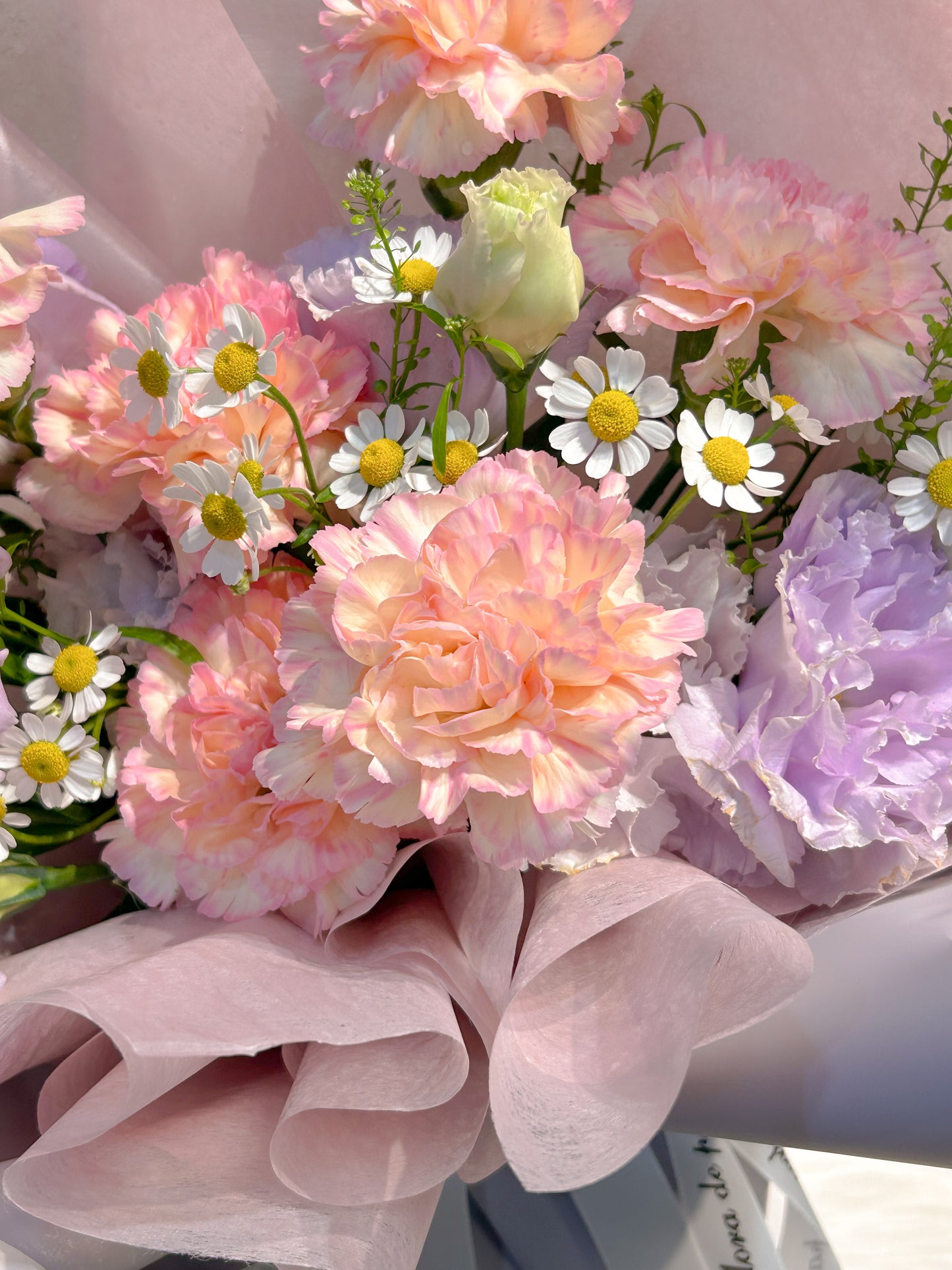 母親節花禮｜
「紫愛你」康乃馨中型鮮花束
