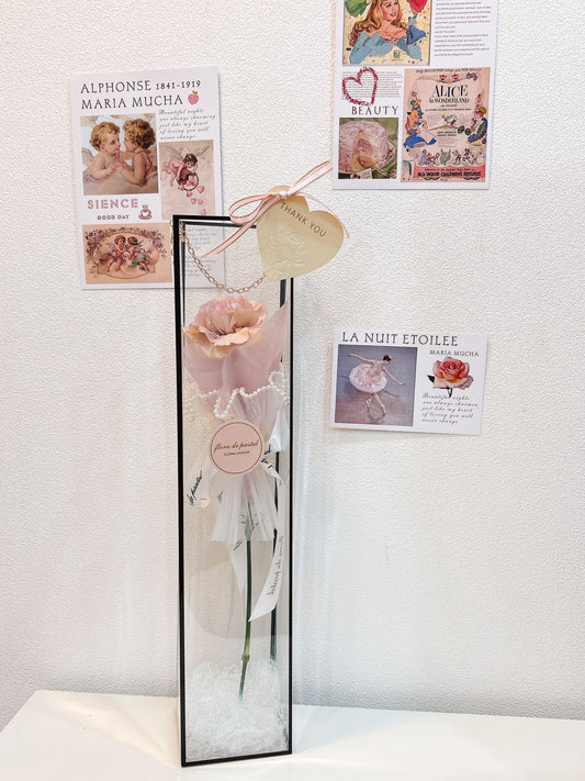 母親節花禮｜The best mum
單支珍珠紗美國康乃馨鮮花