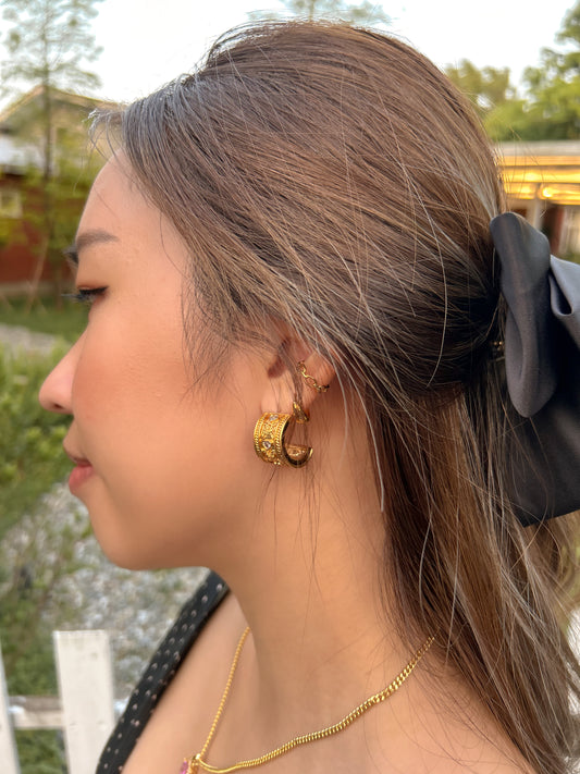 Le Rose earrings ｜ 玫瑰花寶石耳環