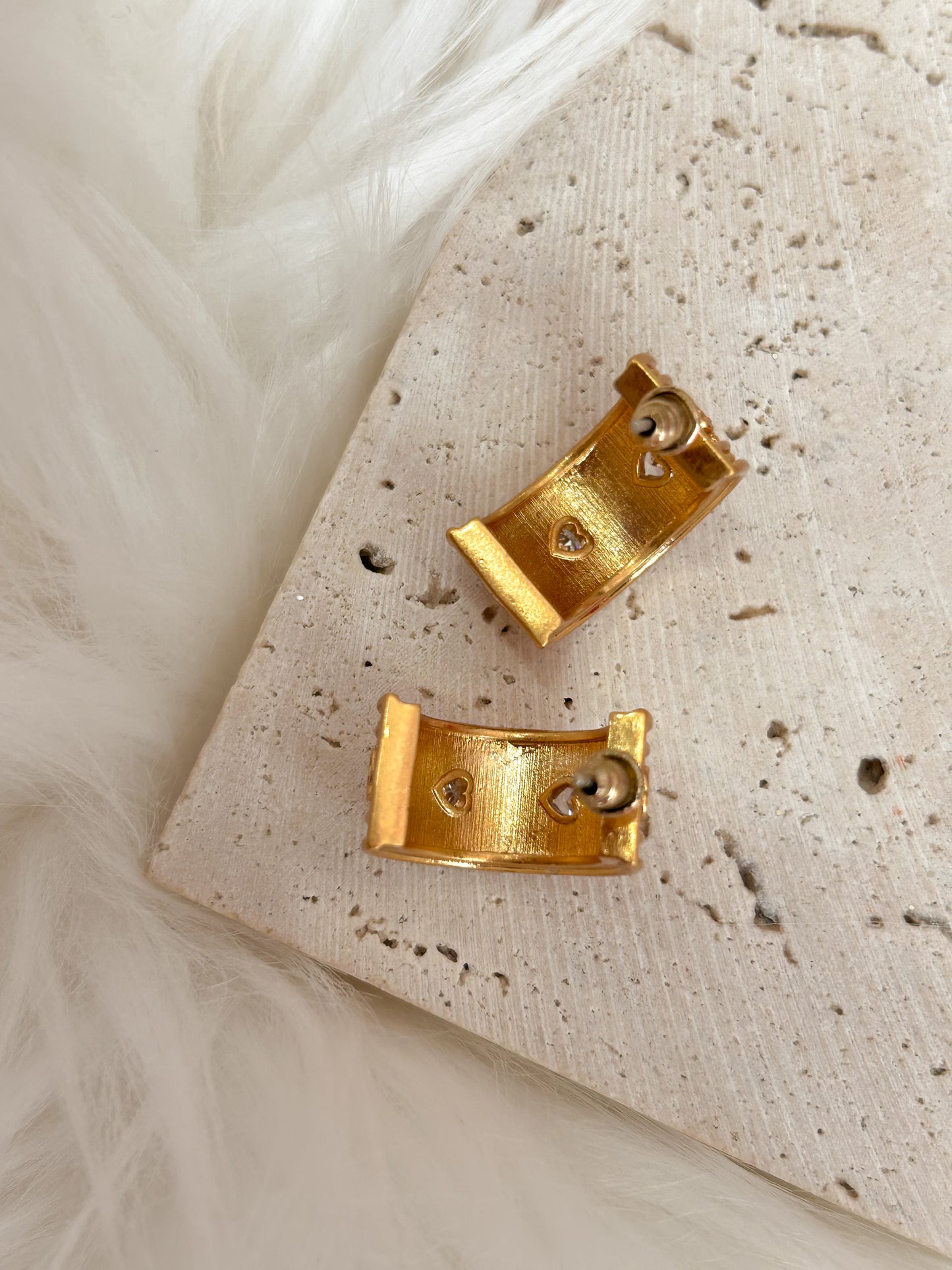 Le Rose earrings ｜ 玫瑰花寶石耳環